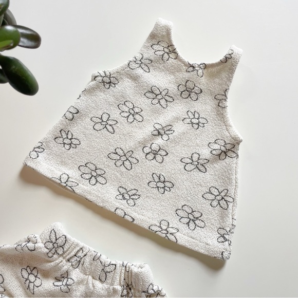 Zara 2 Piece Daisy Summer Knit Set | 3/4 - Picture 4 of 7